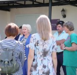Гостей встречают представители власти и библиотекари